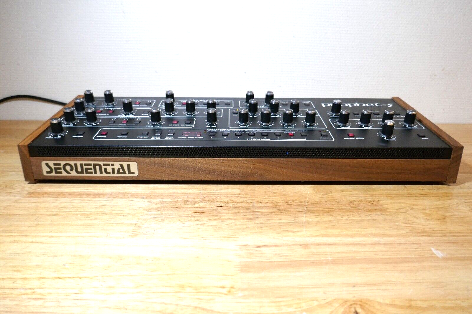 synthétiseur keyboard sequential prophet 5 rev4 occasion