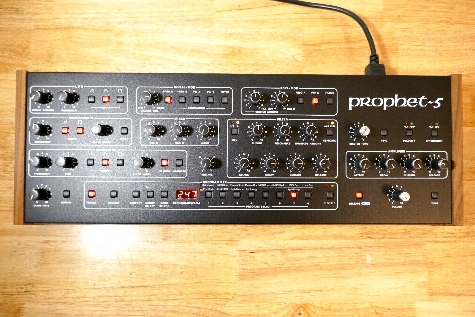 synthétiseur keyboard sequential prophet 5 rev4 occasion