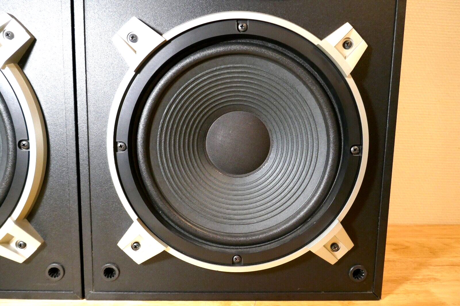 Pioneer - Autoradio, haut-parleurs, ampli et audio Pionner | Sebasto