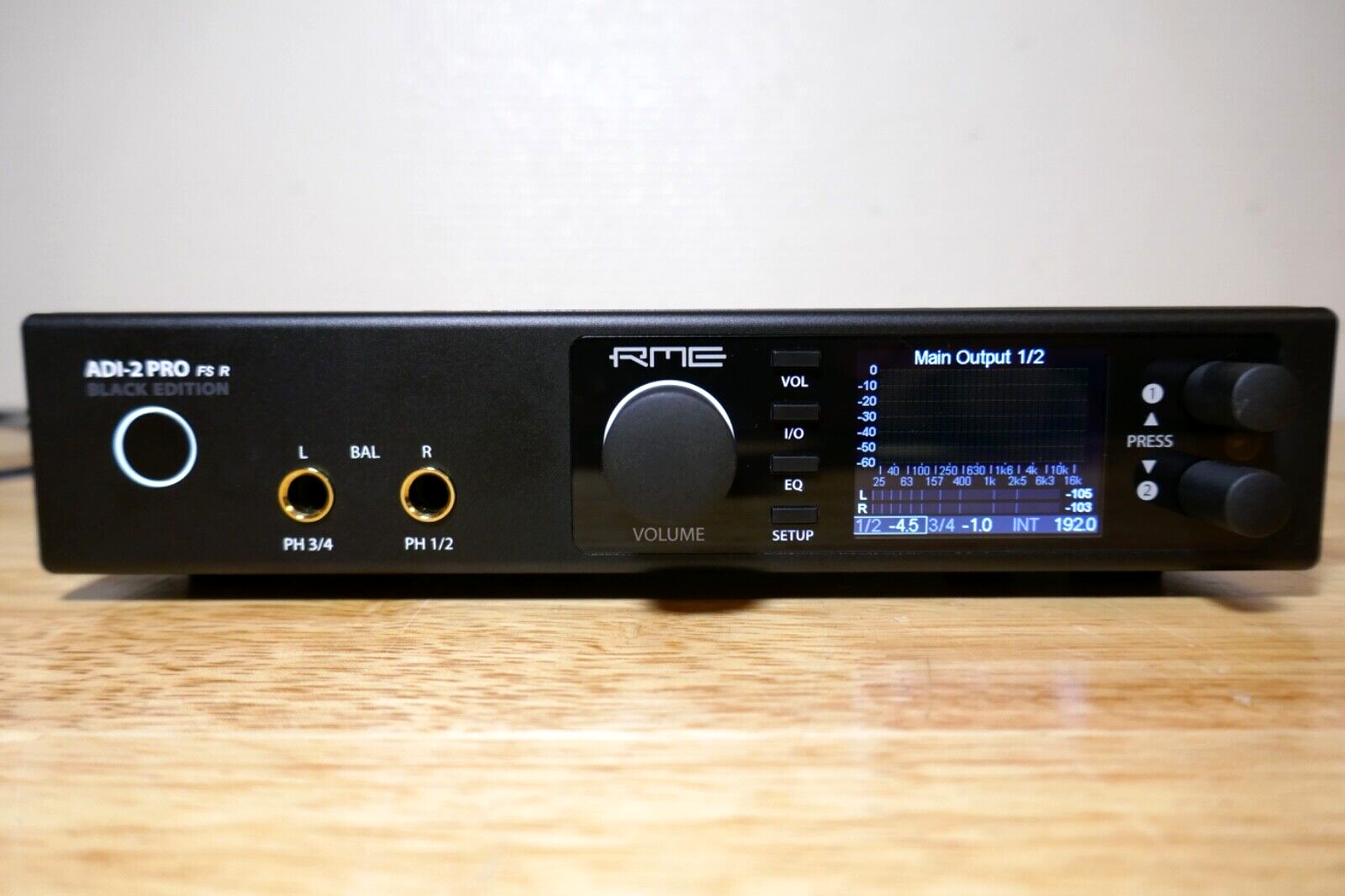 s-l1600