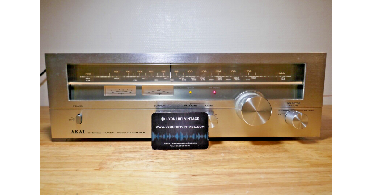 Tuner Radio Stéréo Vintage Akai AT-2450L - Occasion