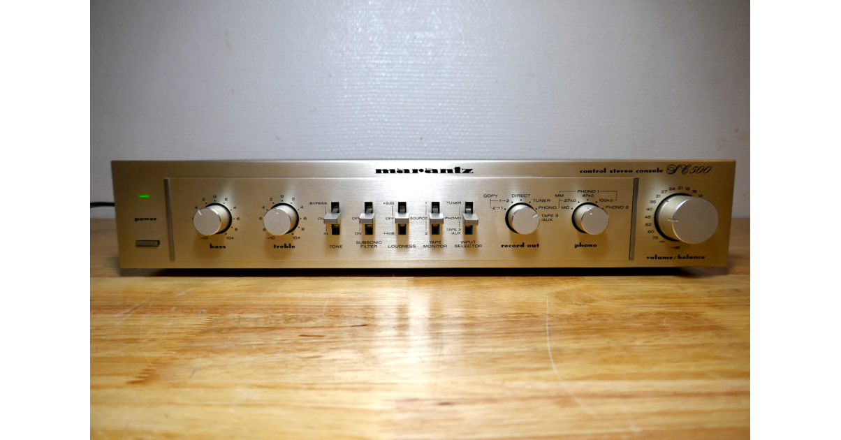 MARANTZ MODEL 3200 Stéréo Pré Amplificateur Vintage 1976 Hifi Work Like Nouveau