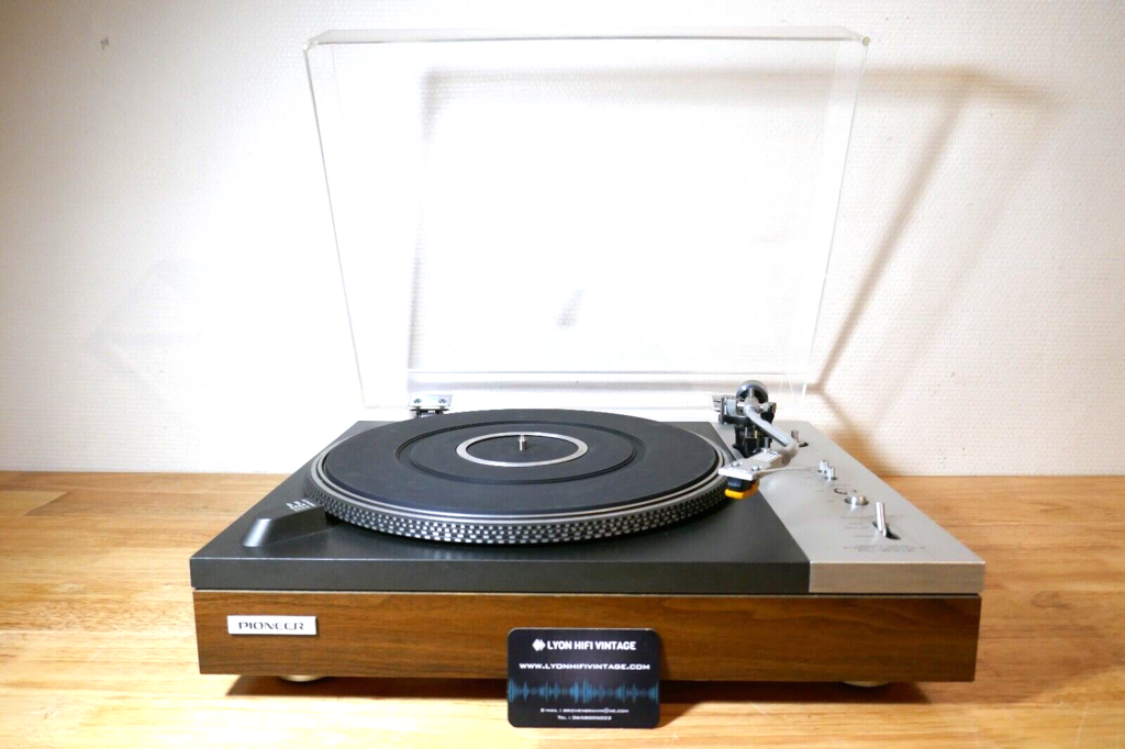 Platine vinyle stéréo à entraînement par courroie, entièrement