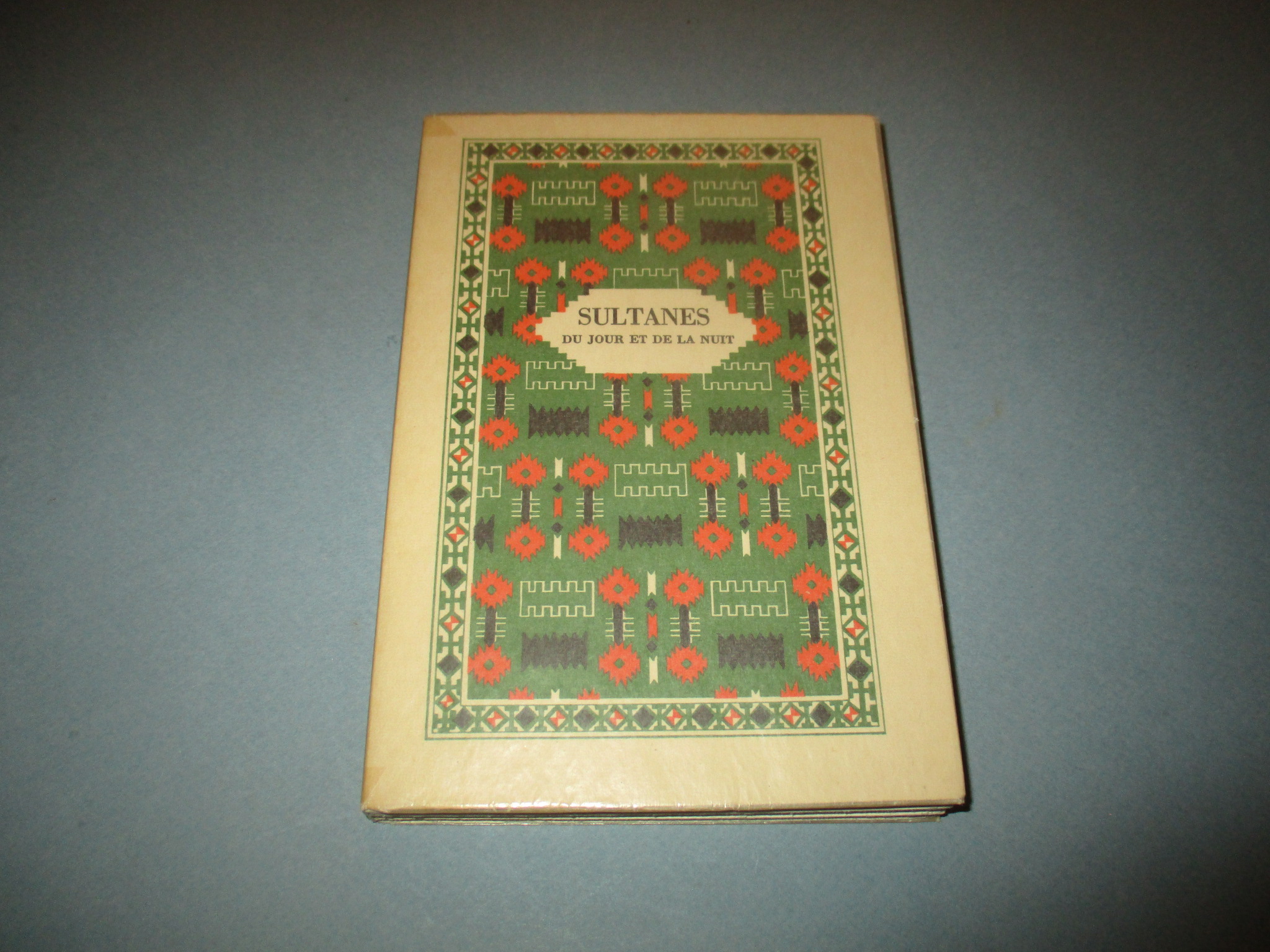 Sultanes du jour et de la nuit, A. Maraval-Berthoin, Edition d\'Art Piazza 1957