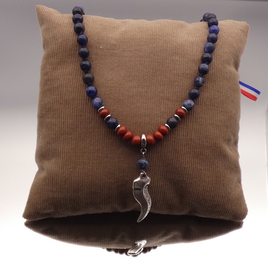 collier ras de cou homme pierre