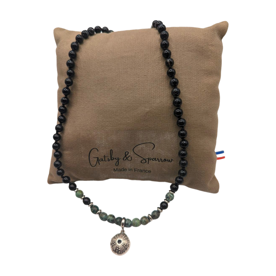 Collier-tour-de-cou-homme-neptune-perles-agate-noire-turquoise-fabrication-artisanale