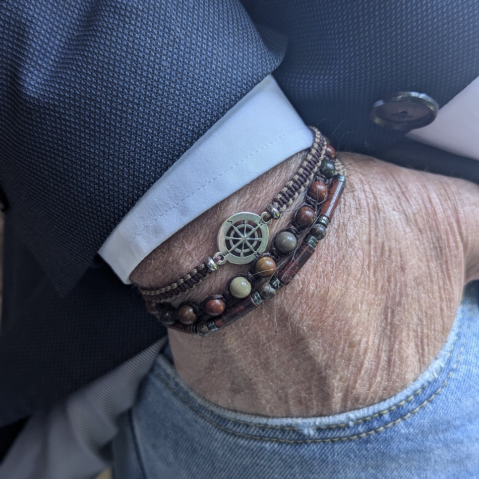 Bracecelet-triple-homme-marco-marron-jaspe -hématite-fabrication-artisanale