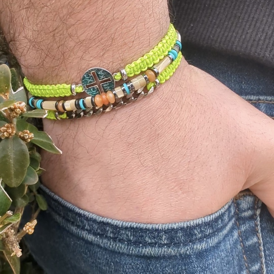 Bracelet-Lewis-vert-fluo-protection-homme-nacre-macramé