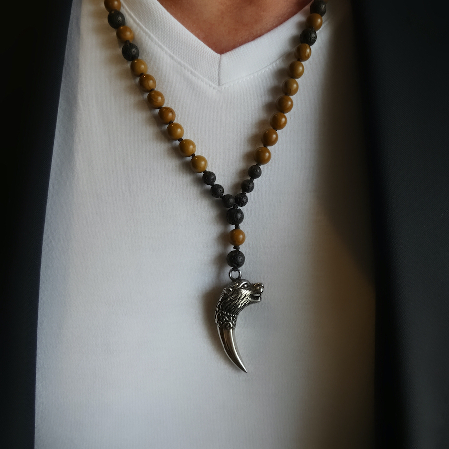 Collier sautoir homme en jaspe et lave pendentif loup