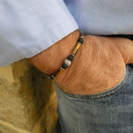 Bracelet-simple-homme-oeil-de-tigre-lave-marron-noir-renato-