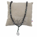 Collier-homme-mi-long-jaspe-pierre-de-lave-pendentif