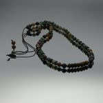 Collier homme surfeur Heishi pierre oeil de tigre
