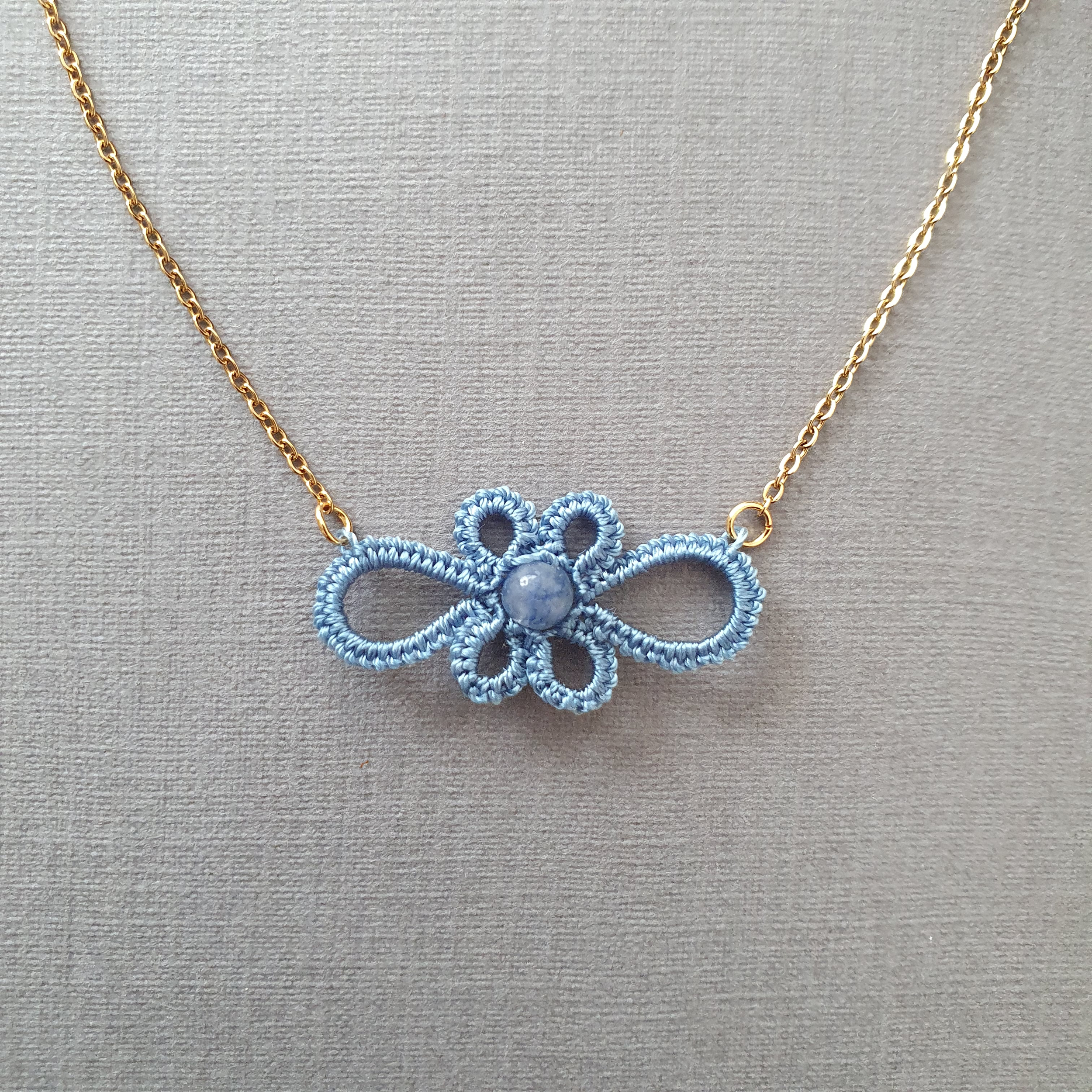 Collier LEIRE de SO Frivole Bleu azur
