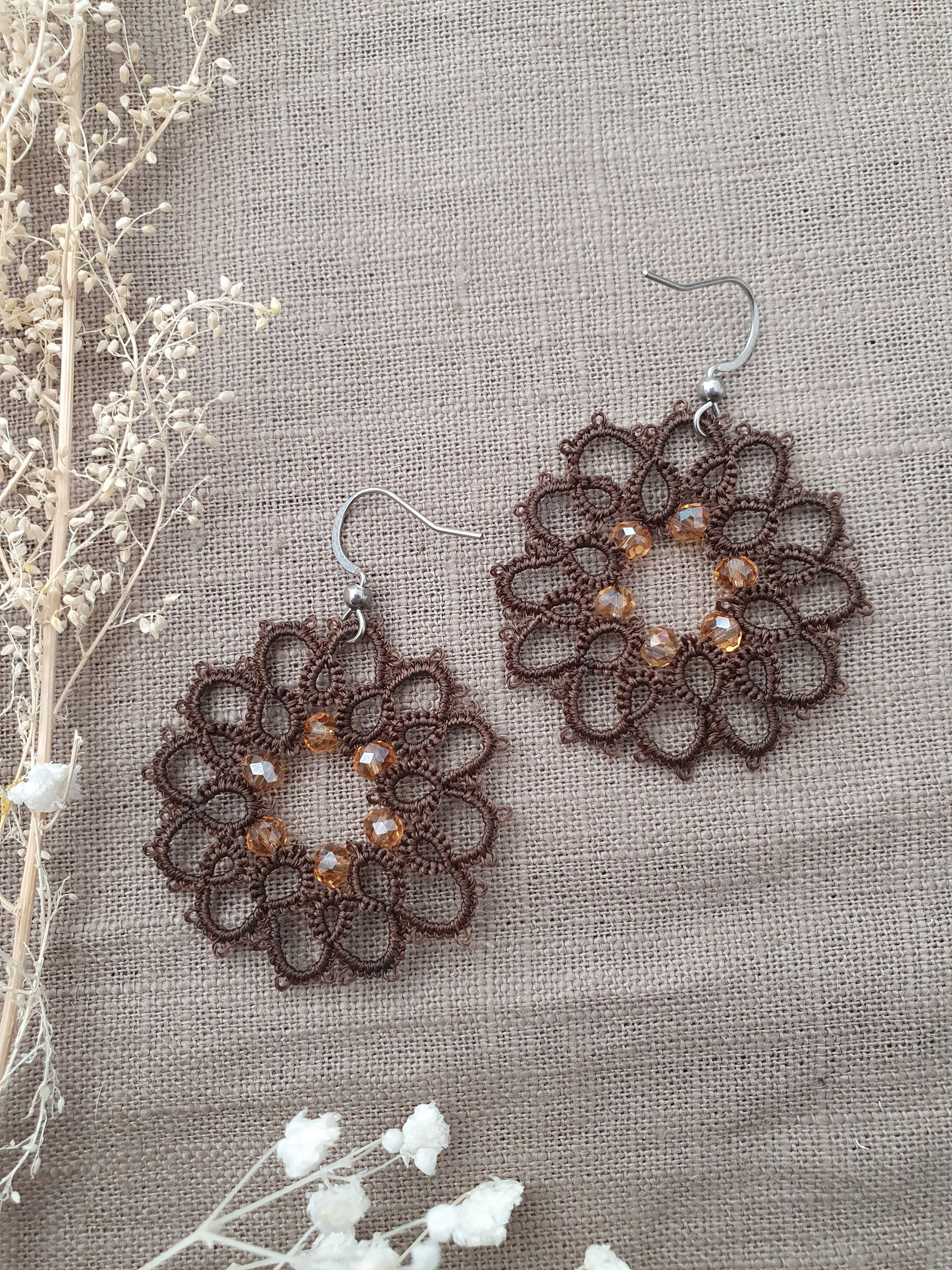 Boucles NAHIA perles de verre de SO Frivole Chocolat