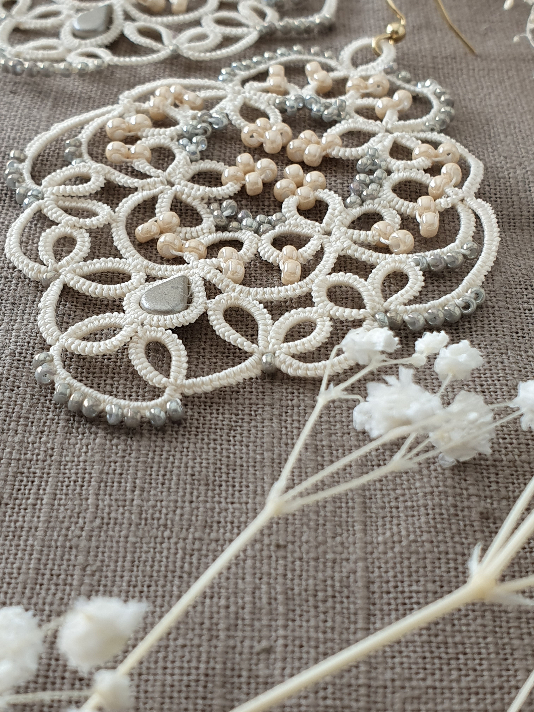 Boucles d'oreilles PETRA de SO Frivole ivoire zoom