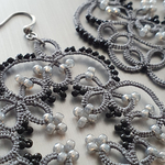 Boucles doreilles Petra gris de SO frivole gros plan