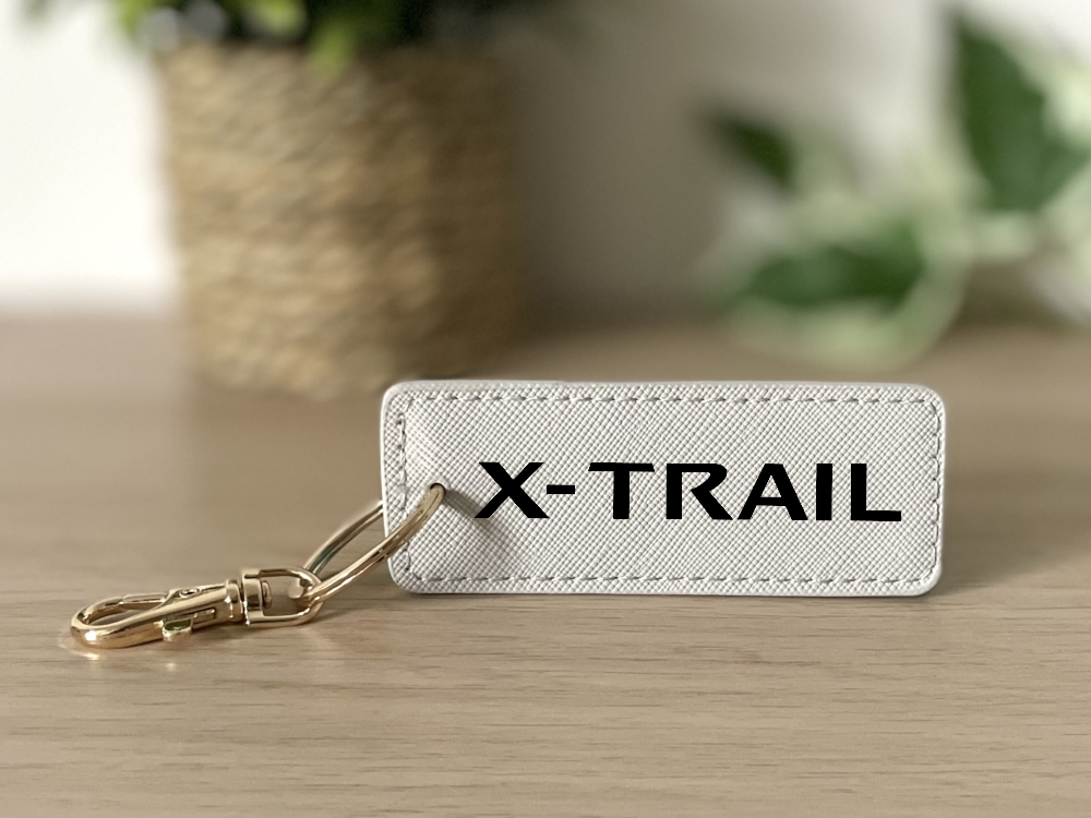 Porte clé x-trail gris