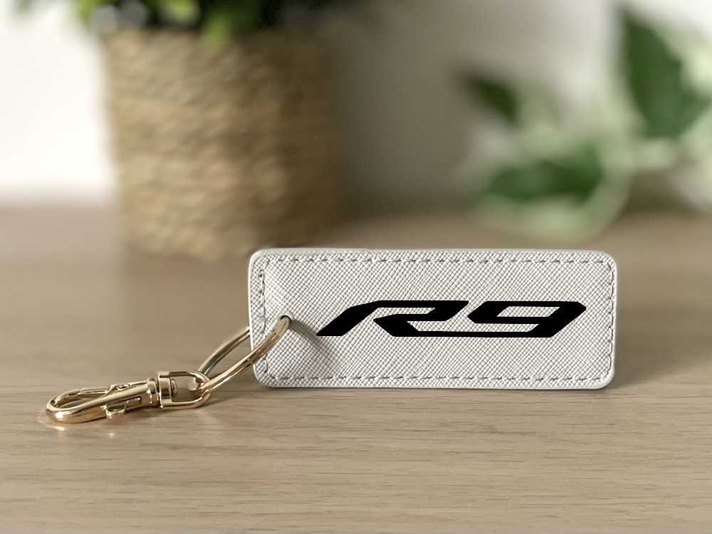 Porte clé R9 gris