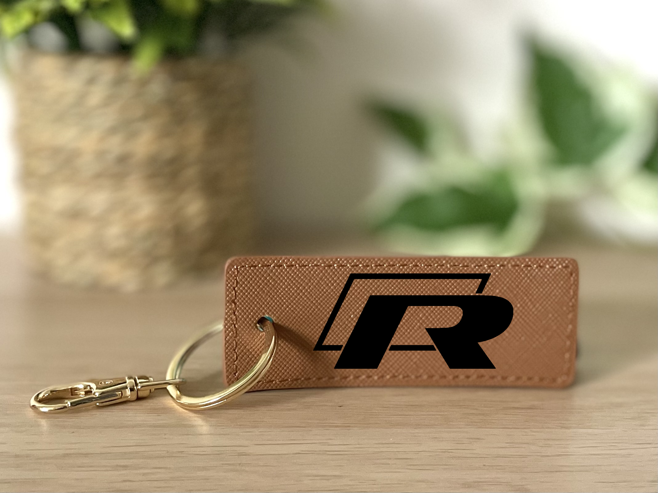 Porte clés R marron