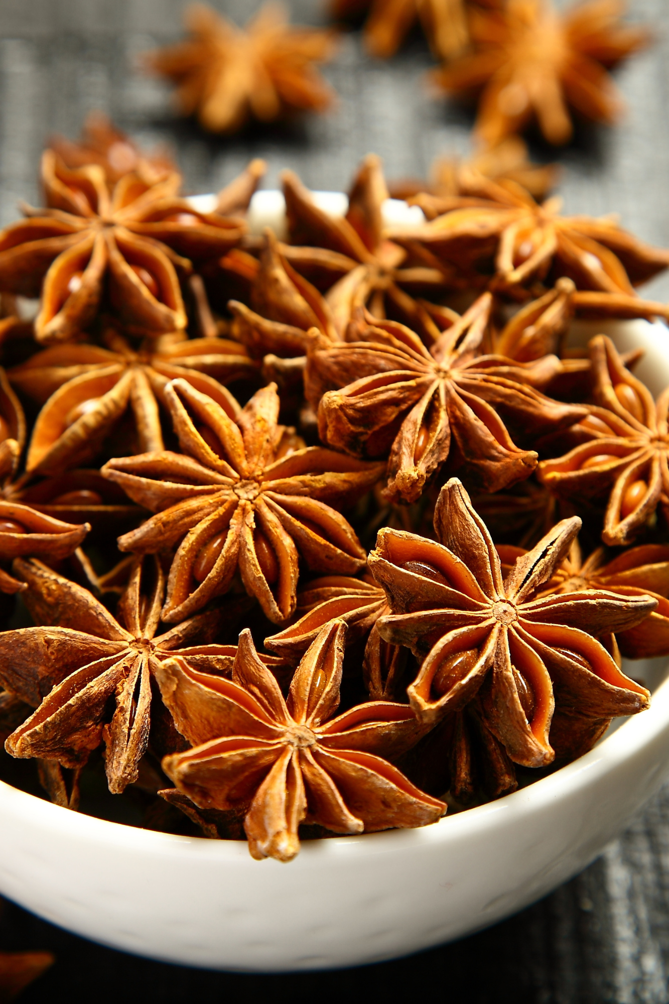 Badiane (anis étoilé, étoile de badiane) - Acheter, bienfaits, recettes