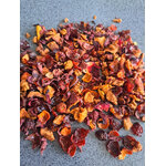Infusion aux fruits pomme, poire et prune en gros plan