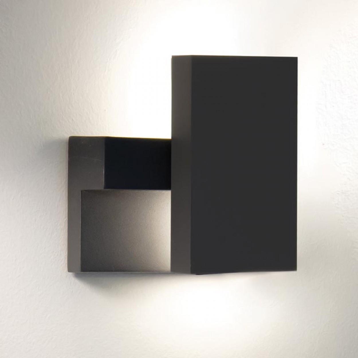 zambelis-lights-outdoor-exterior-garden-scone-wall-mounted-facade-porch-balcony-led-aluminium-distributor-graphite-E199-1250x1250