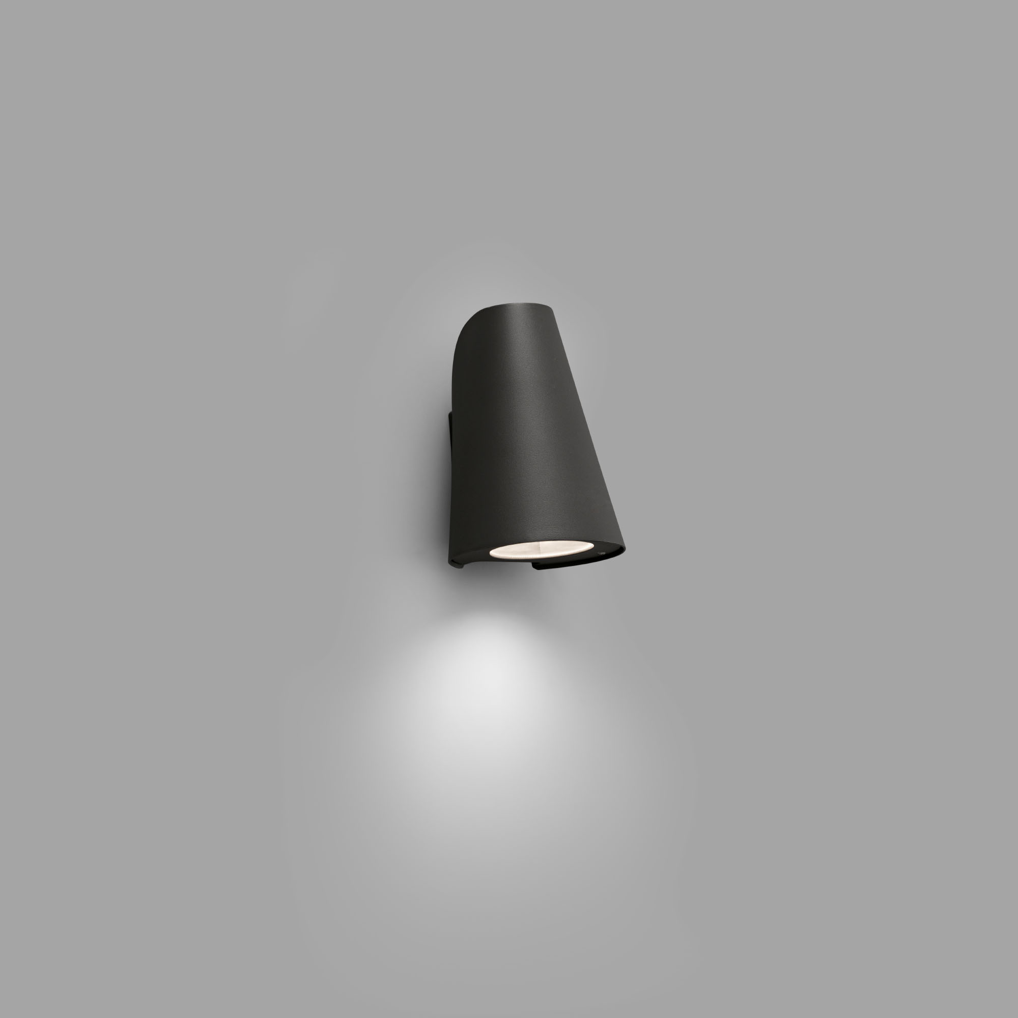 PR29503BI38443_71353_TINIA_APLIQUE_GRIS_OSCURO_E27_60W_SZ4
