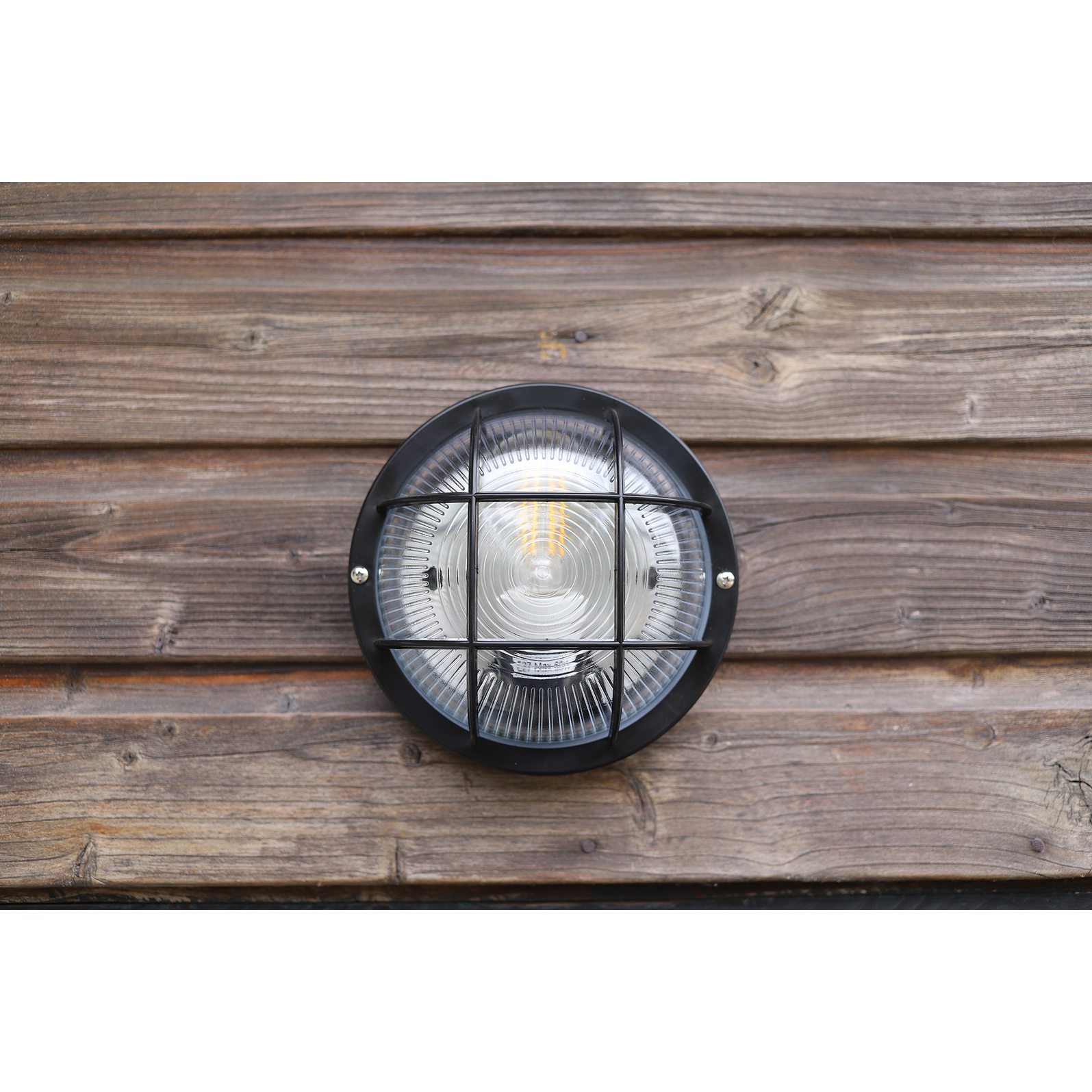 rana-hublot-rond-noir-sans-lampe-60w-max-e27-ip44 (1)