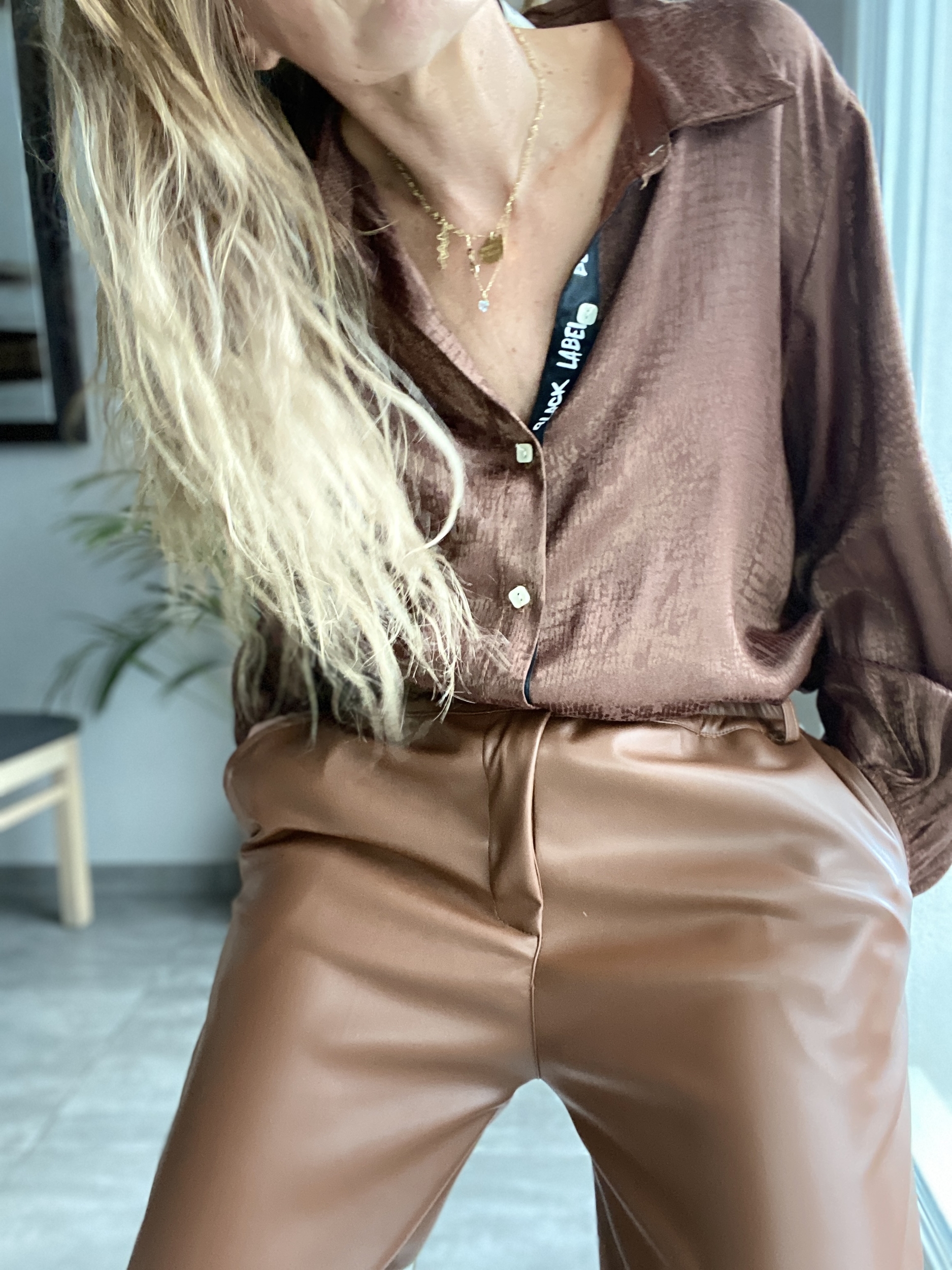 chemise satinée chocolat