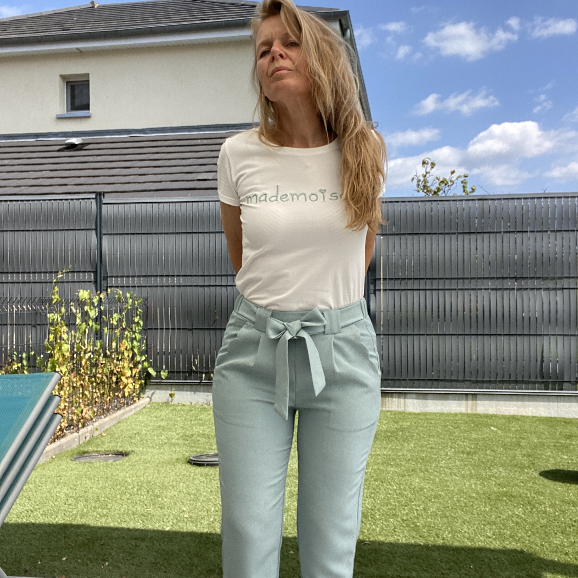 pantalon vert lien à nouer