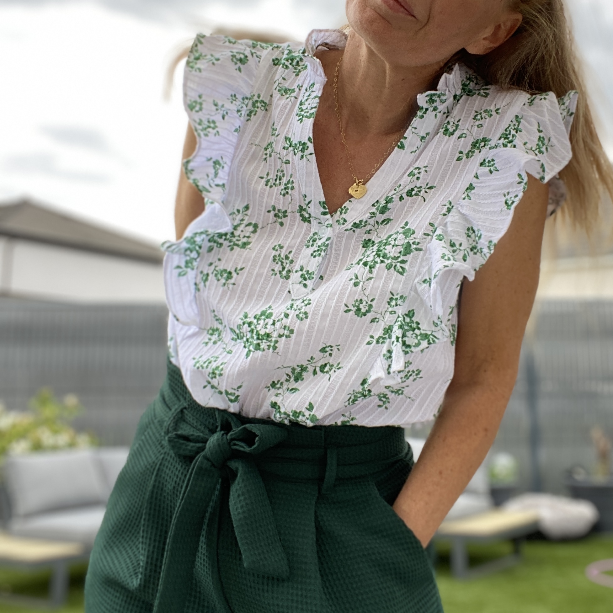 blouse blanche décor vert