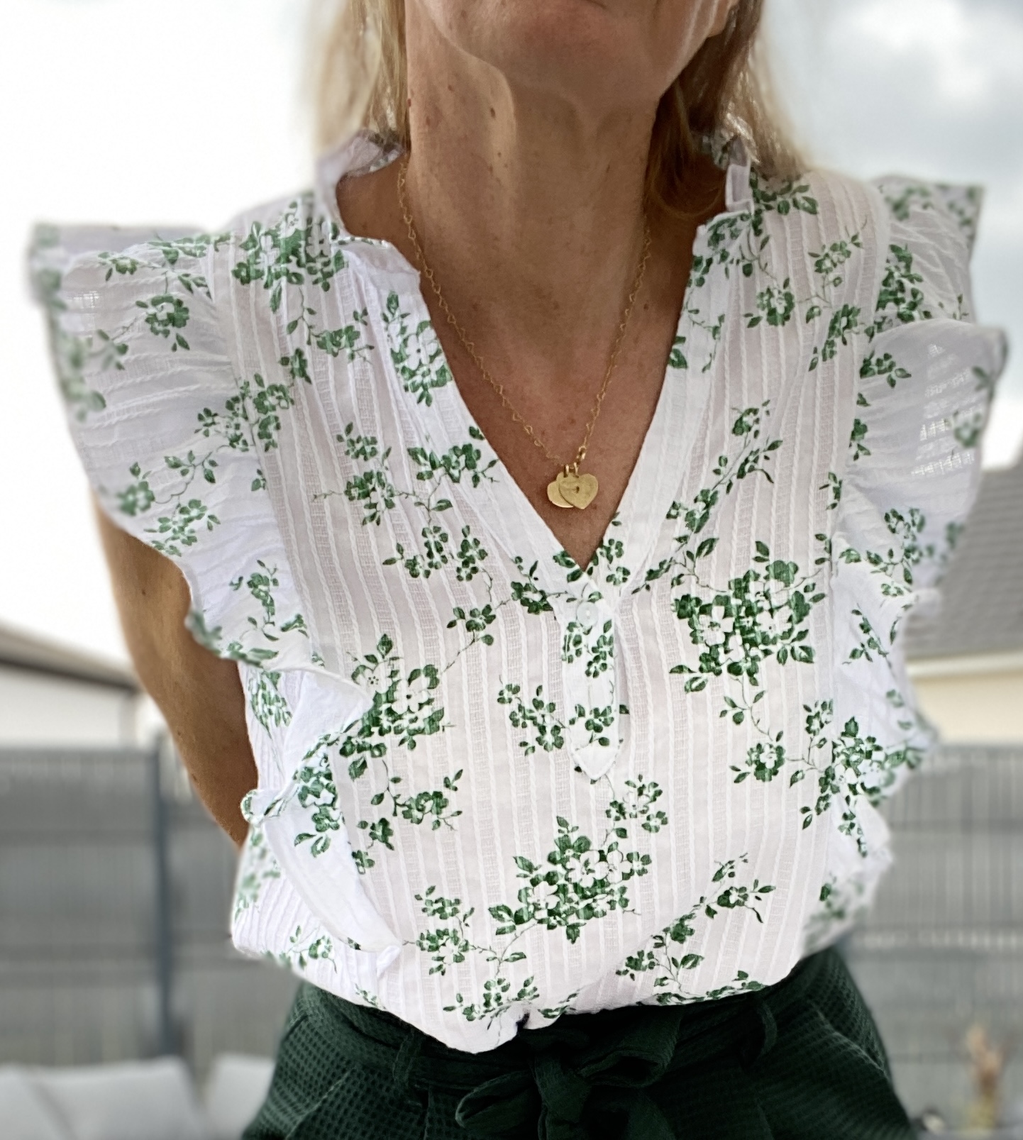 blouse fleurie vert et blanc