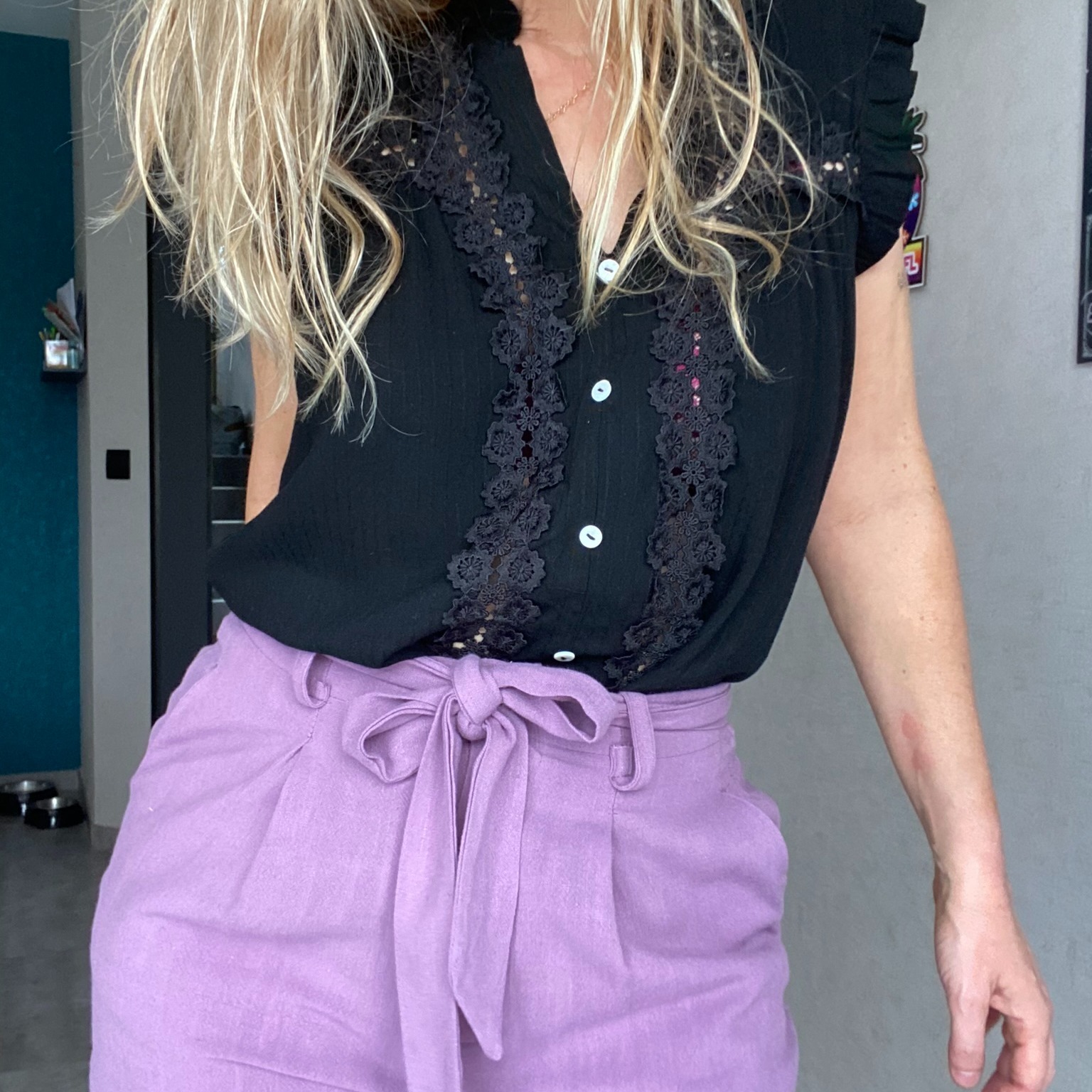 TOP FLEUIR NOIR