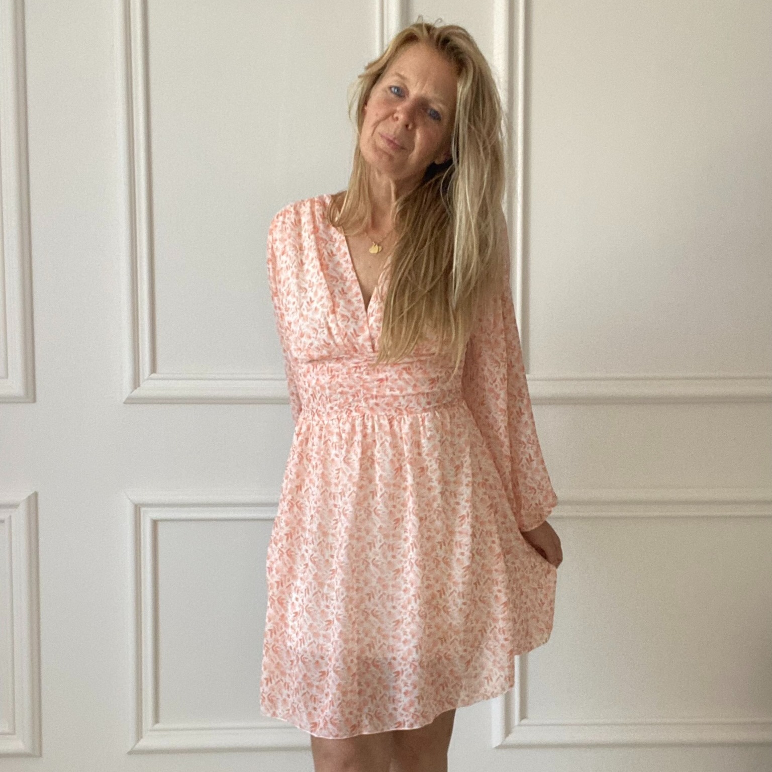 Robe pêche décor floral (3)