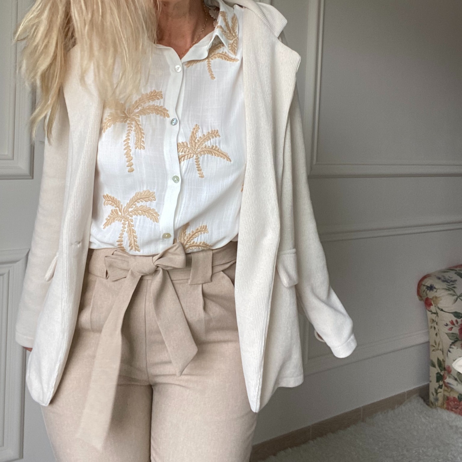 pantalon beige poche festonnee emma ella (1)