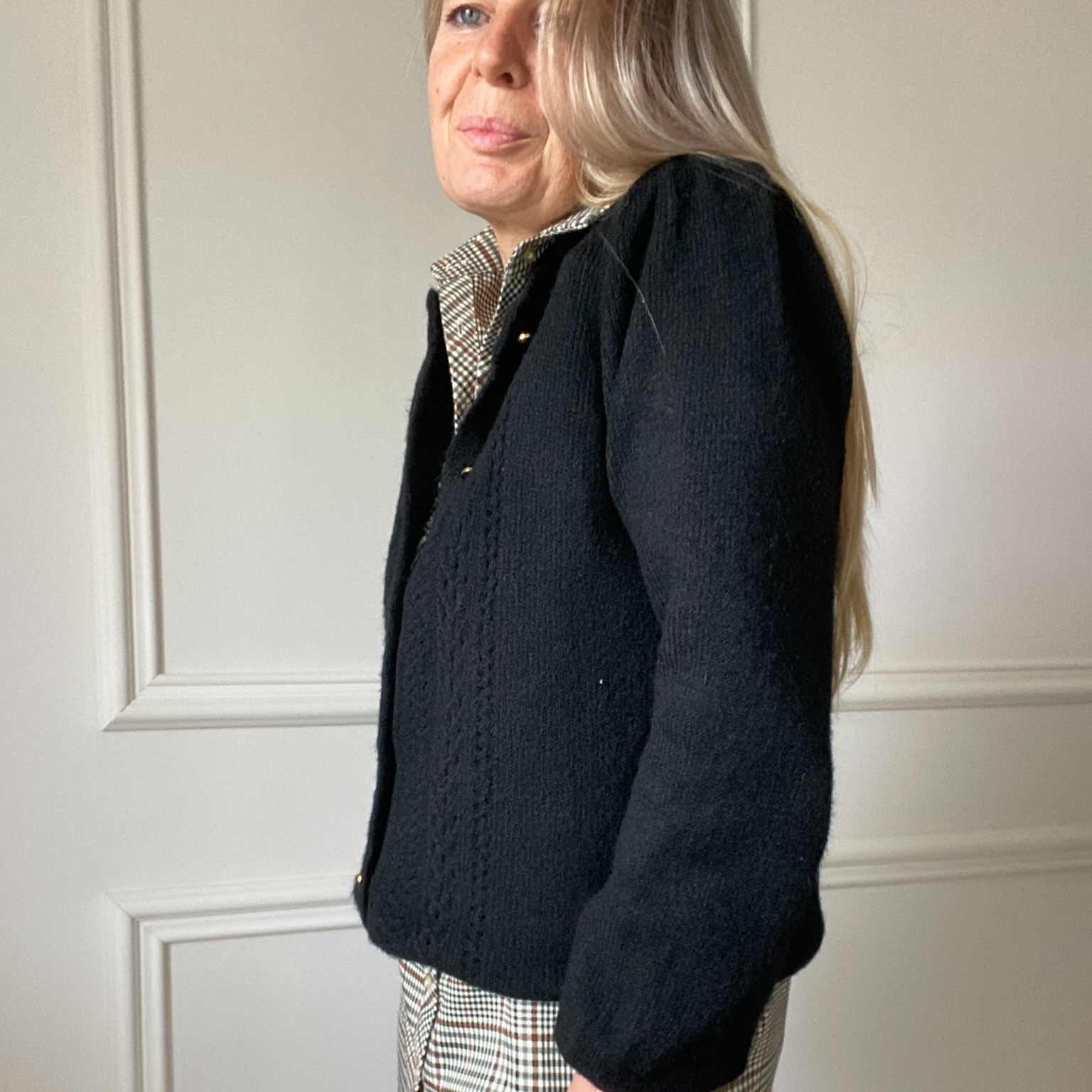 peacenlove peaceandlove emmaella robecarreau pullnoir (27)