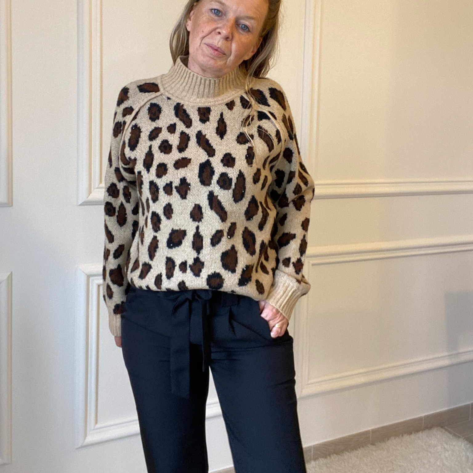 pull peace nlove leopard (7)