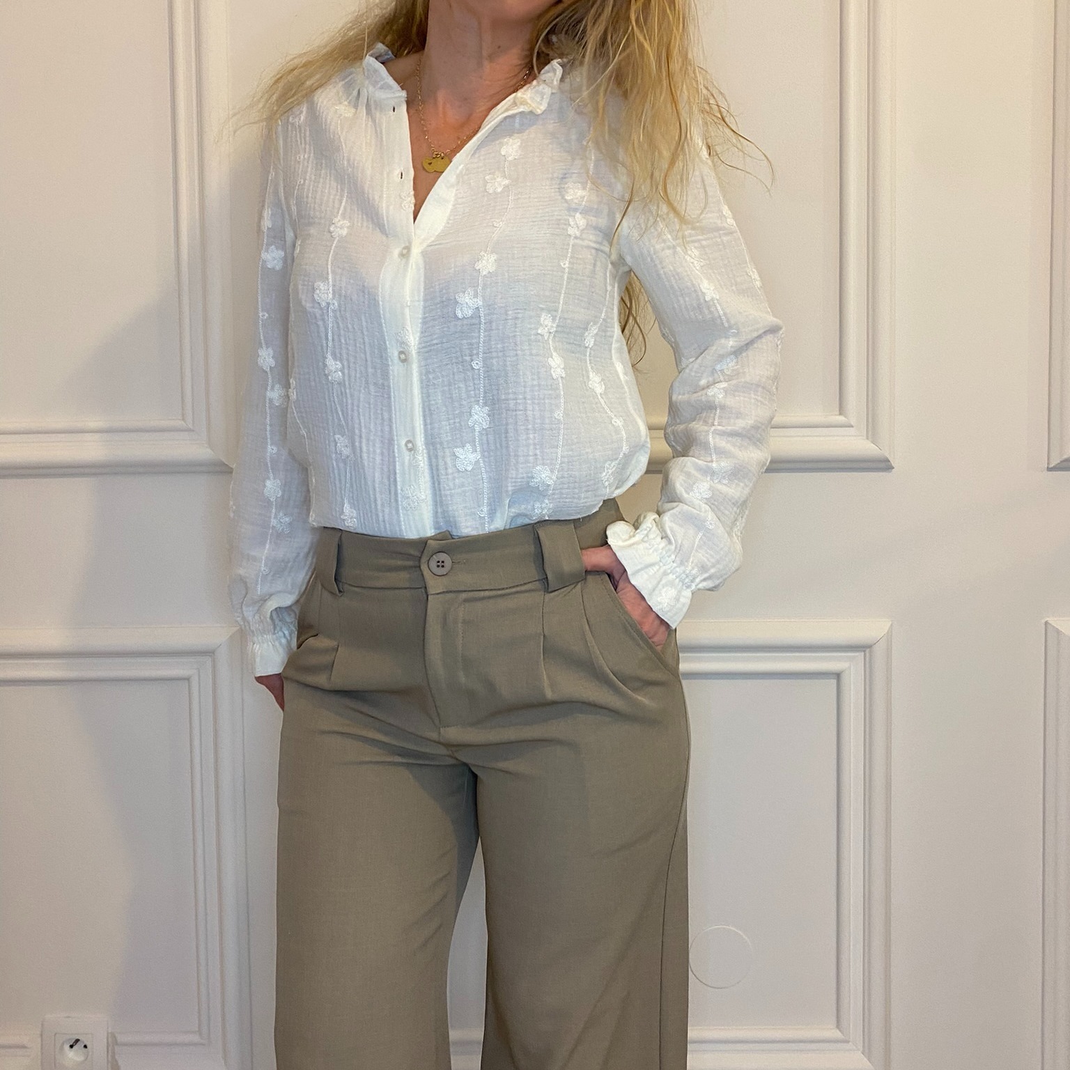 Chemise gazedecoton gaze de coton beige fleurs emma ella