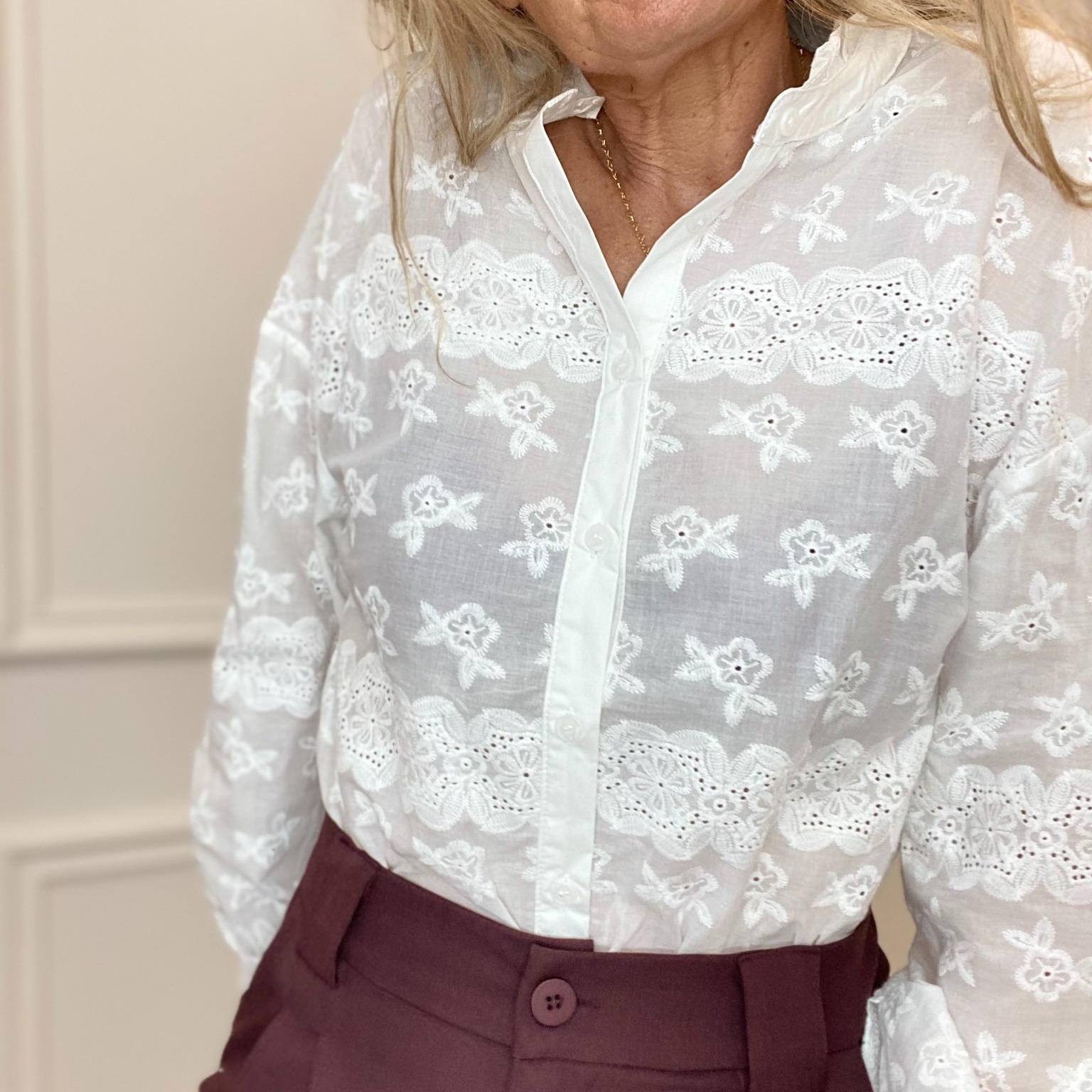 chemise en broderie anglaise blanche carla giannini (7)