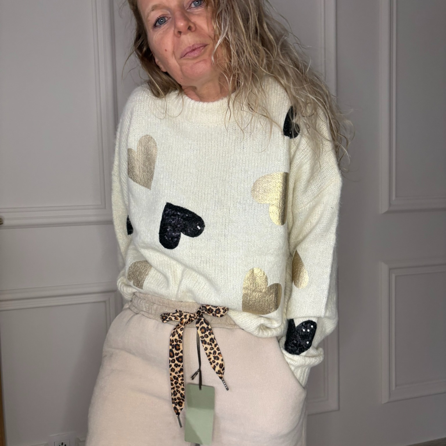 pull coeurs doré sequins noirs tout doux musymuse (4)