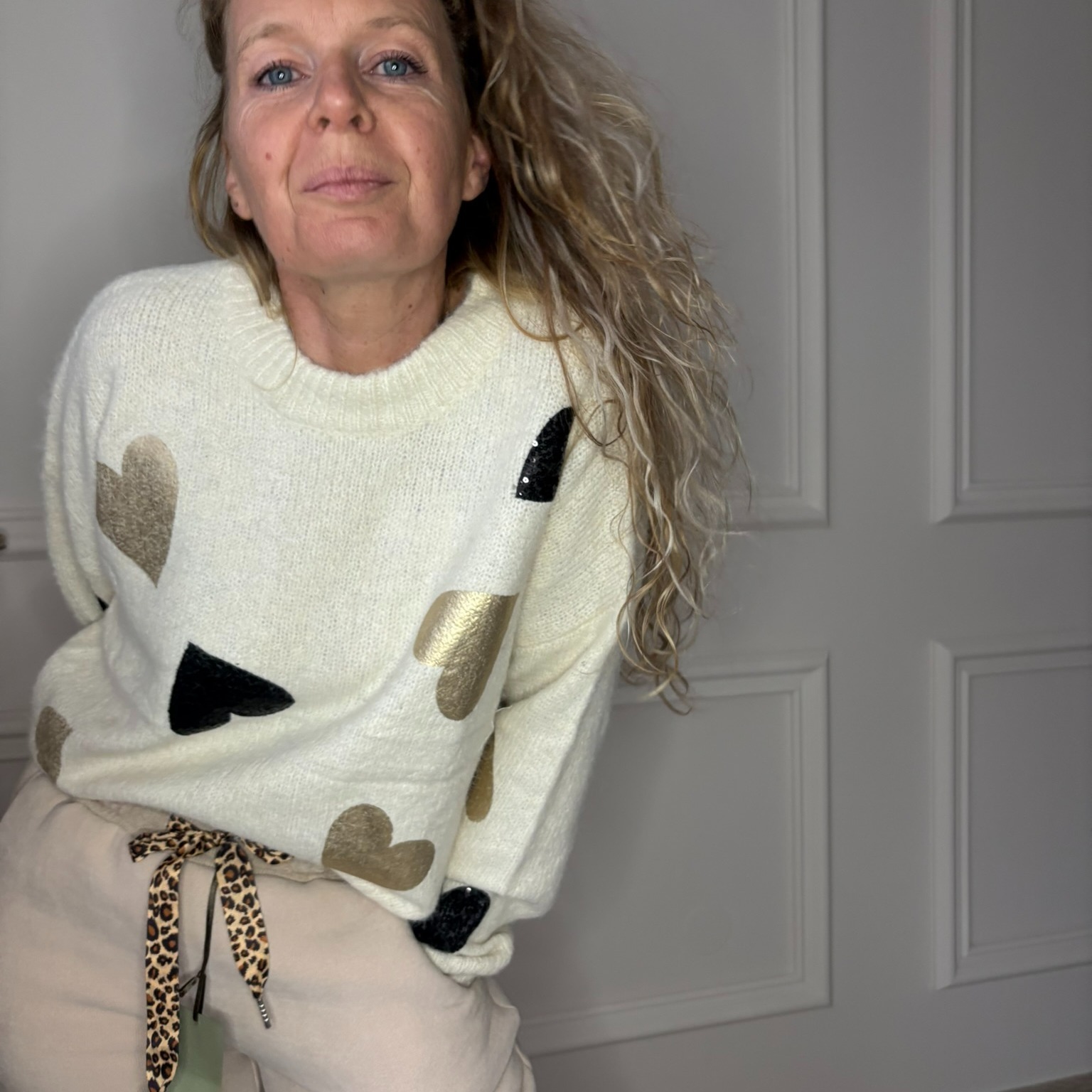 pull coeurs doré sequins noirs tout doux musymuse (7)