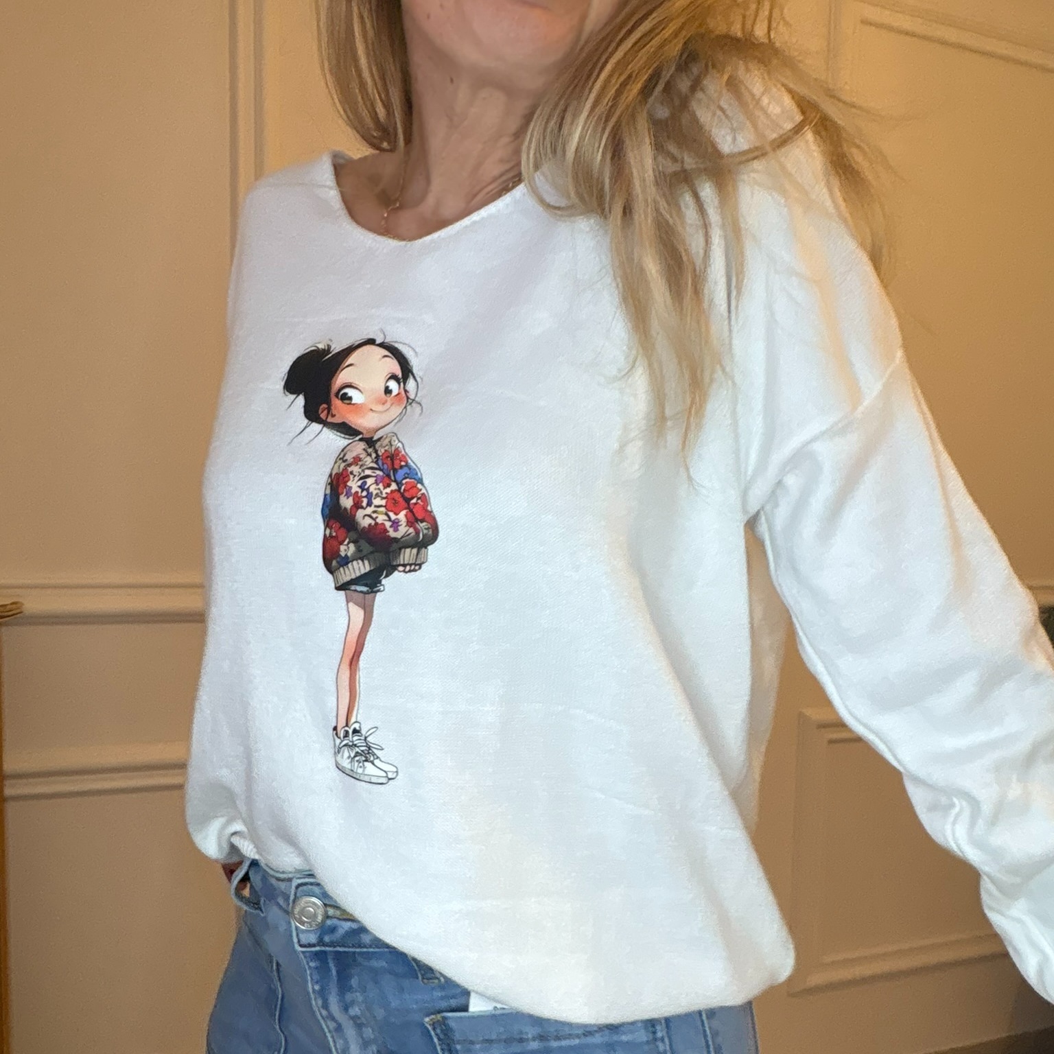 PULL BLANC MOTIF PËRSONNAGE DESSIN ANIME CARLA GIANNINI (3)