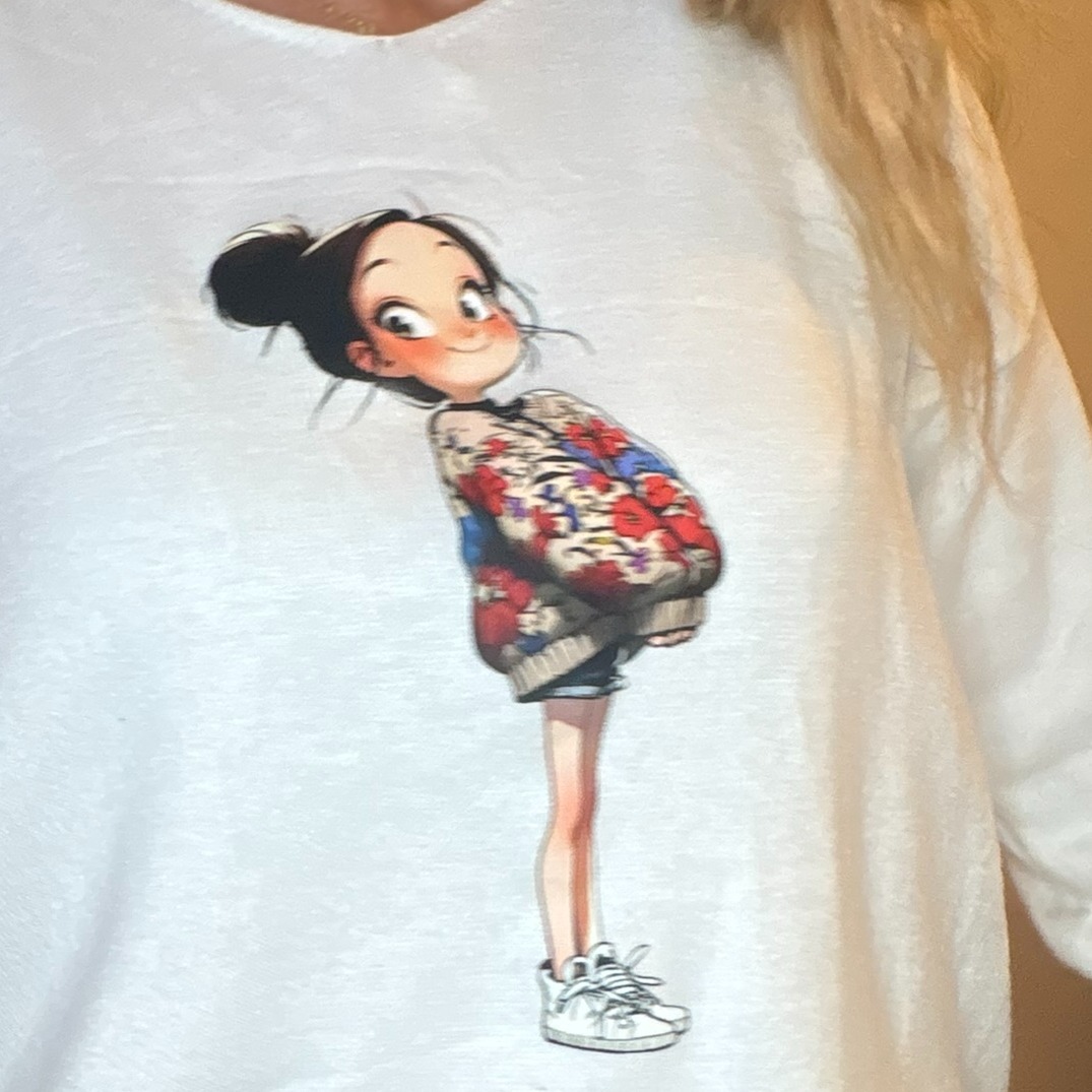PULL BLANC MOTIF PËRSONNAGE DESSIN ANIME CARLA GIANNINI (4)