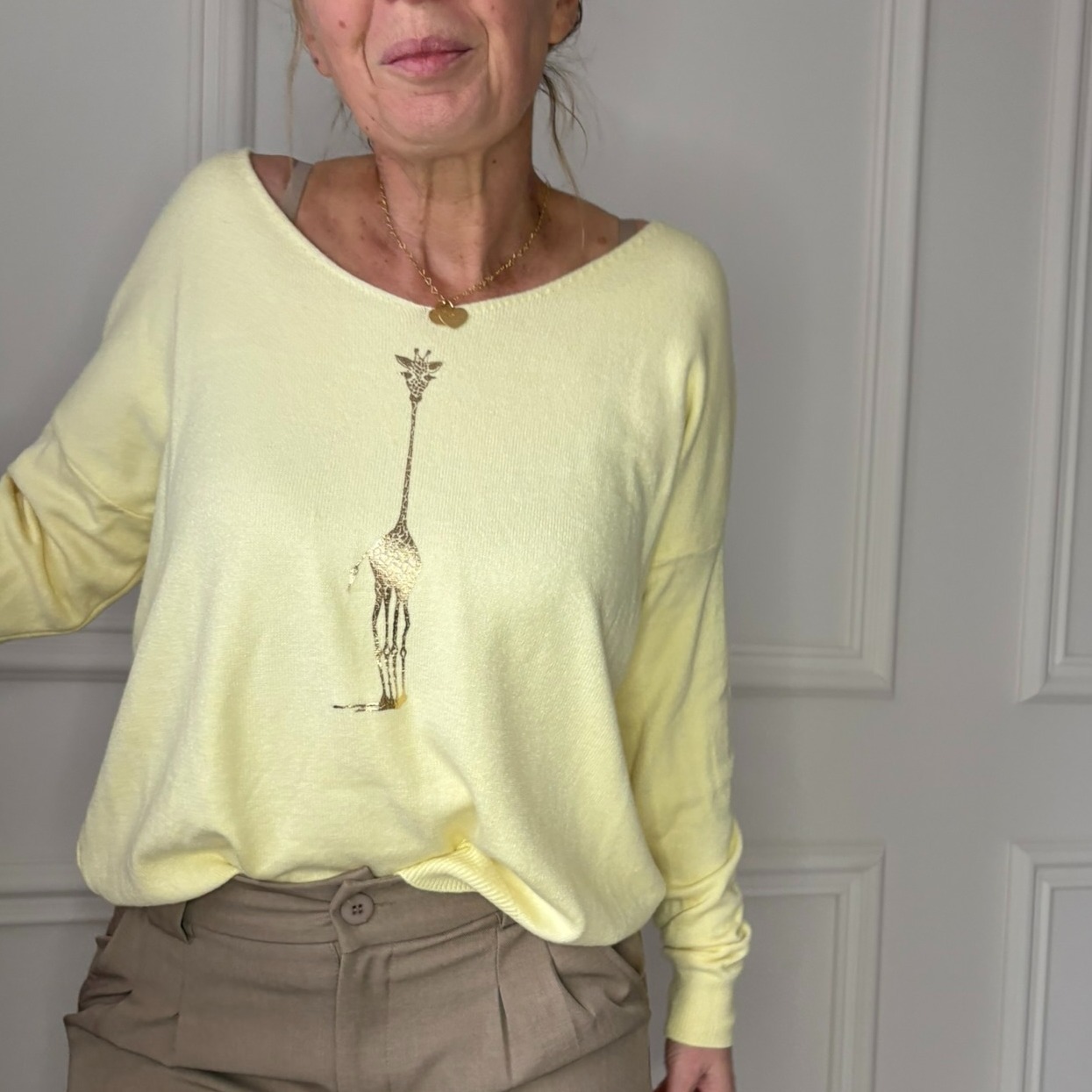 pull fin girafe jaune carla giannini