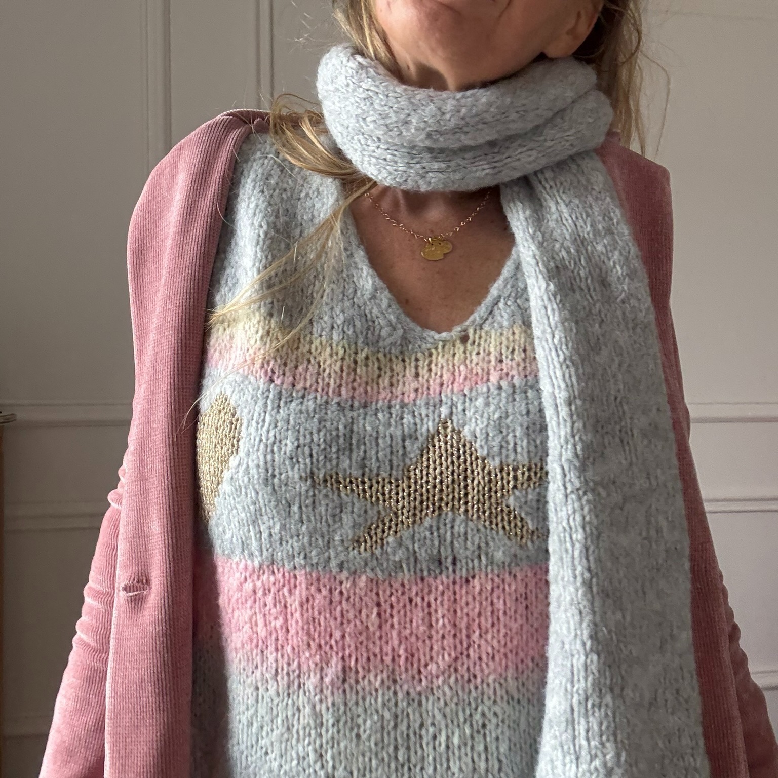 PULL DOUX CARLA GIANNINI PASTEL GRIS ETOILE STAR (9)