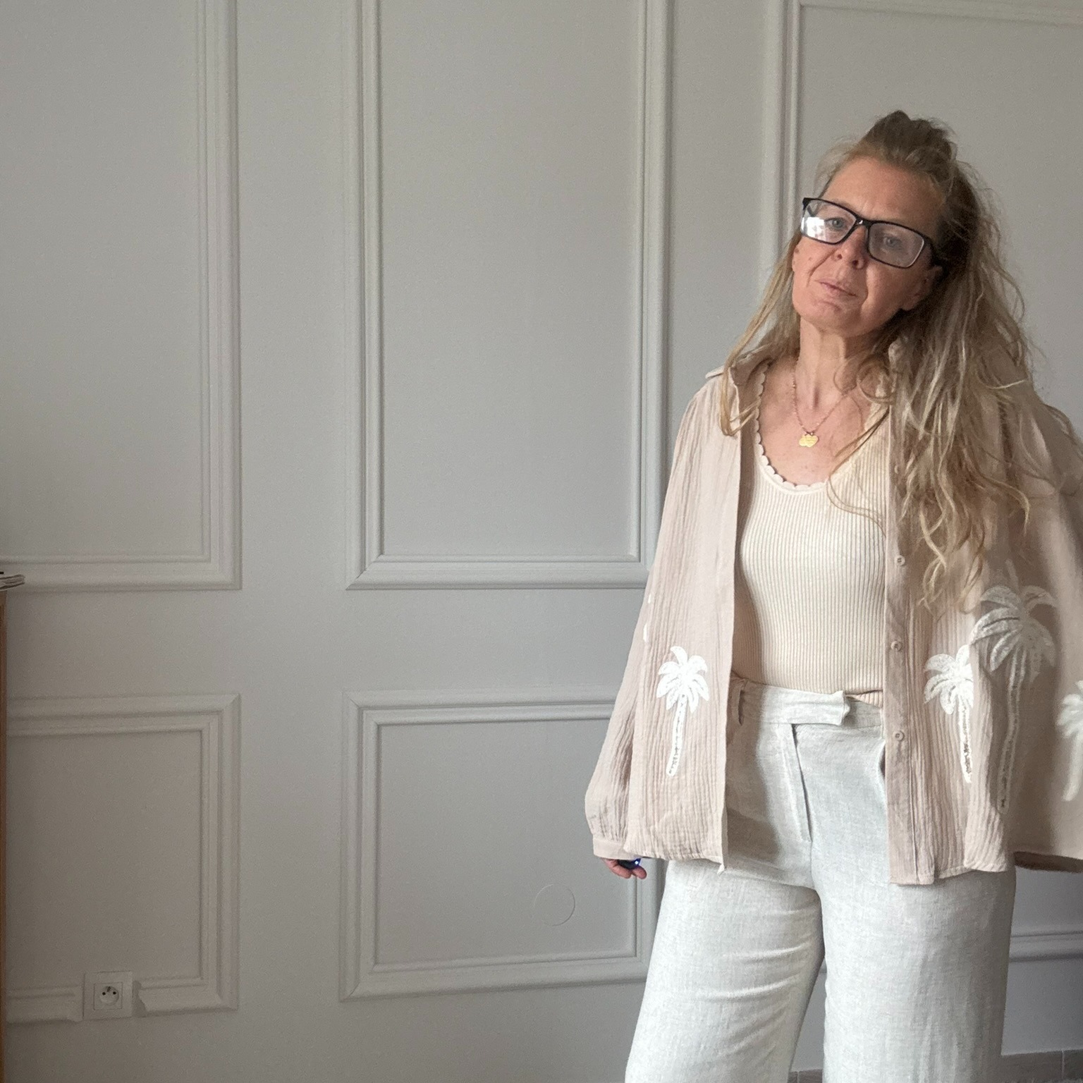 SARAH JOHN - VERSION M - MUSY MUSE BAHAMAS - Chemise beige en gaze de coton (1)