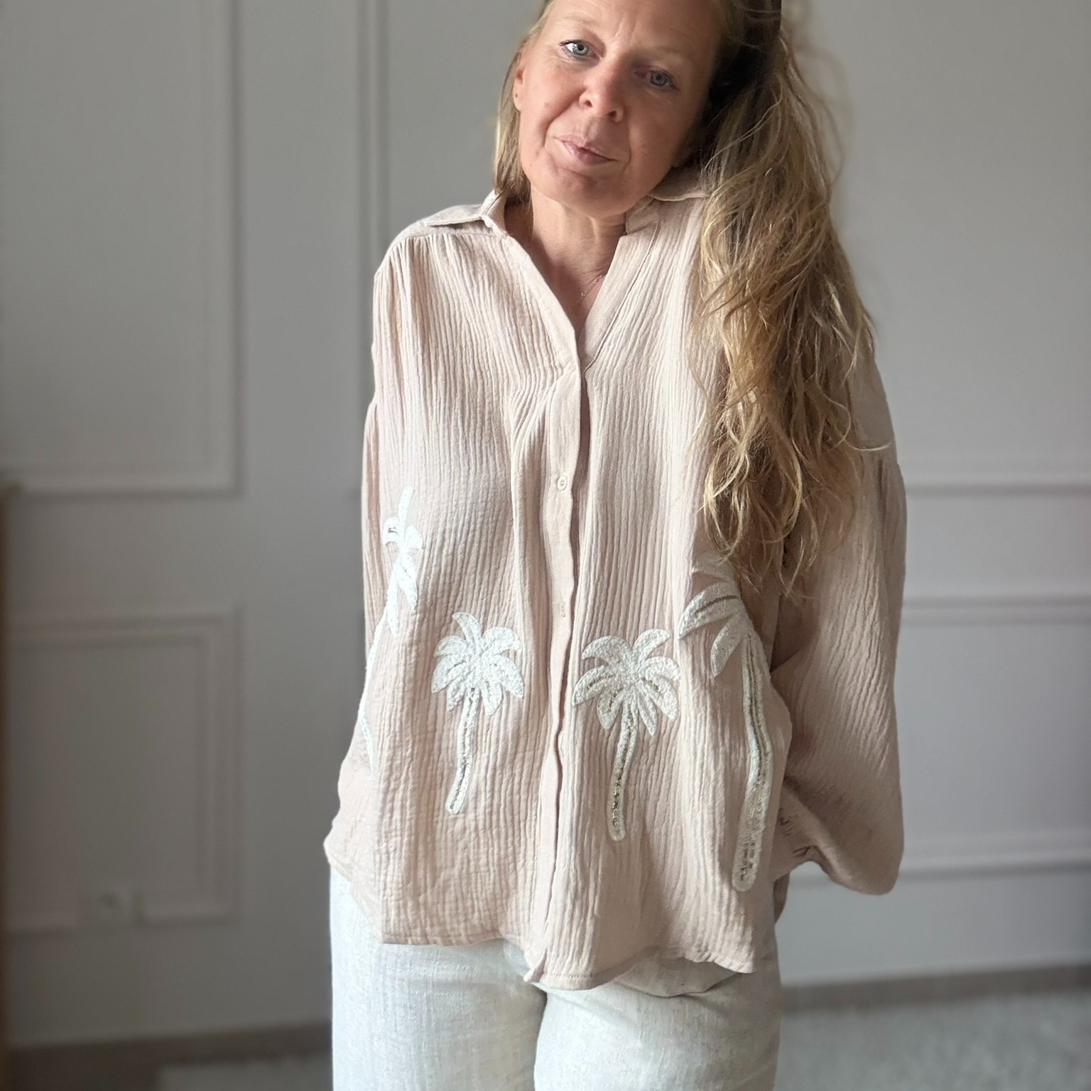 SARAH JOHN - VERSION M - MUSY MUSE BAHAMAS - Chemise beige en gaze de coton (7)
