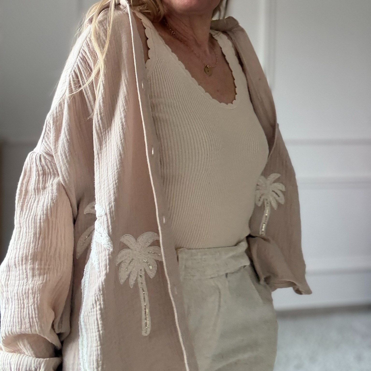 SARAH JOHN - VERSION M - MUSY MUSE BAHAMAS - Chemise beige en gaze de coton (13)
