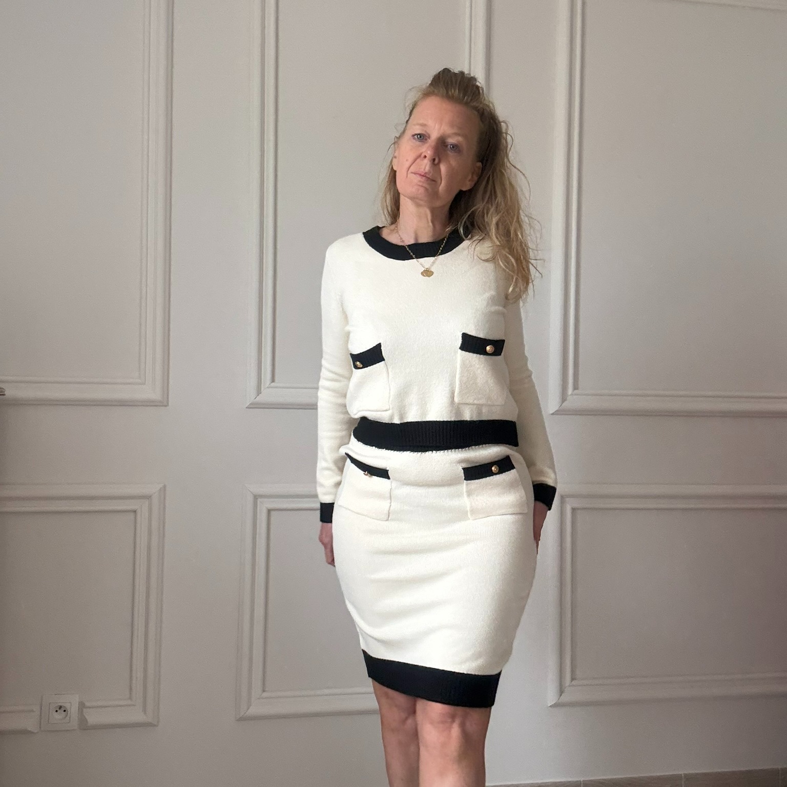 EXQUISSS PARIS - Ensemble pull et jupe noirbeige MILAN (11)