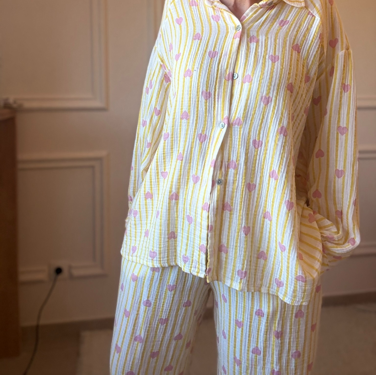 PANTALON ROSE ET JAUNE NOELINE EN GAZE DE COTON  (5)